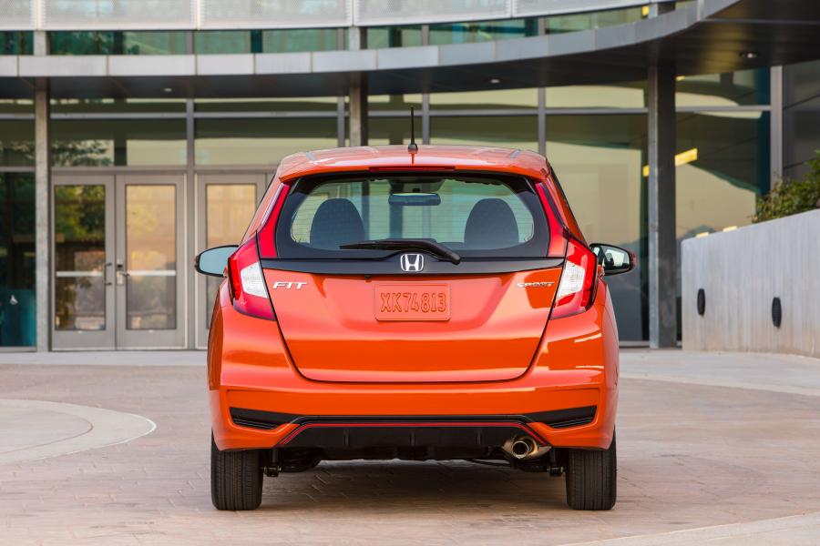  Honda Fit Sport 2017 года  (NA) (фото 38 из 71)